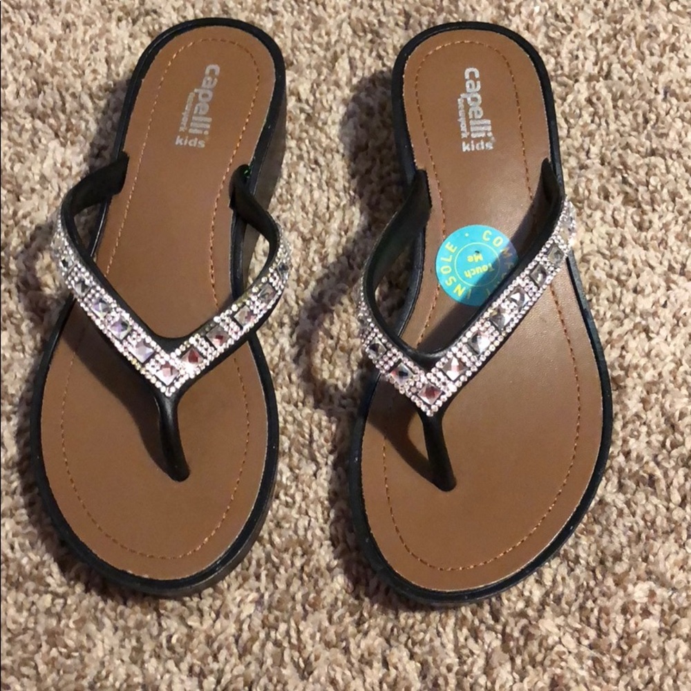 Capelli New York Girls Wedge Shape Flip Flops